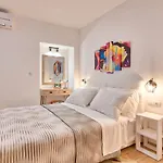 Candler\'S Old Town Apartments